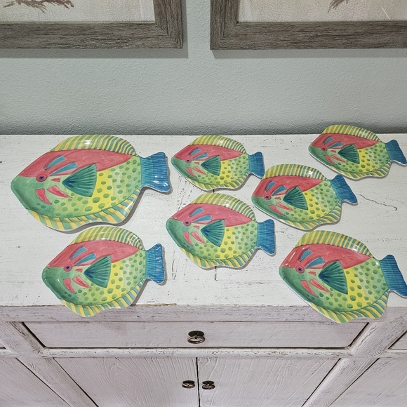 🟢3 for $30🟢 COLORFUL PLASTIC FISH SERVER WITH 6 PLATES - Picture 1 of 8